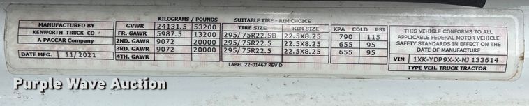 image for item EU7066 2022 Kenworth T680 semi truck