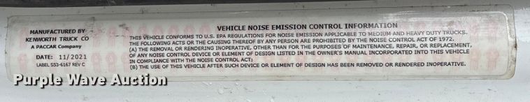 image for item EU7066 2022 Kenworth T680 semi truck