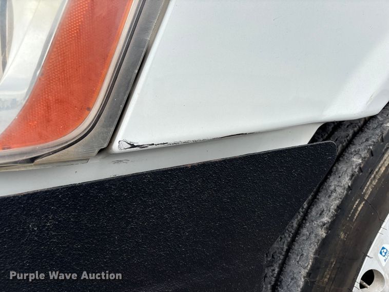 image for item EU7090 2010 Freightliner Cascadia semi truck