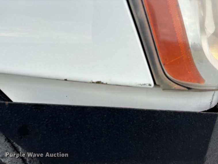 image for item EU7090 2010 Freightliner Cascadia semi truck