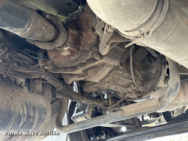 image for item EU7091 2012 Kenworth T800 semi truck