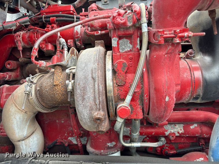 image for item EU7091 2012 Kenworth T800 semi truck