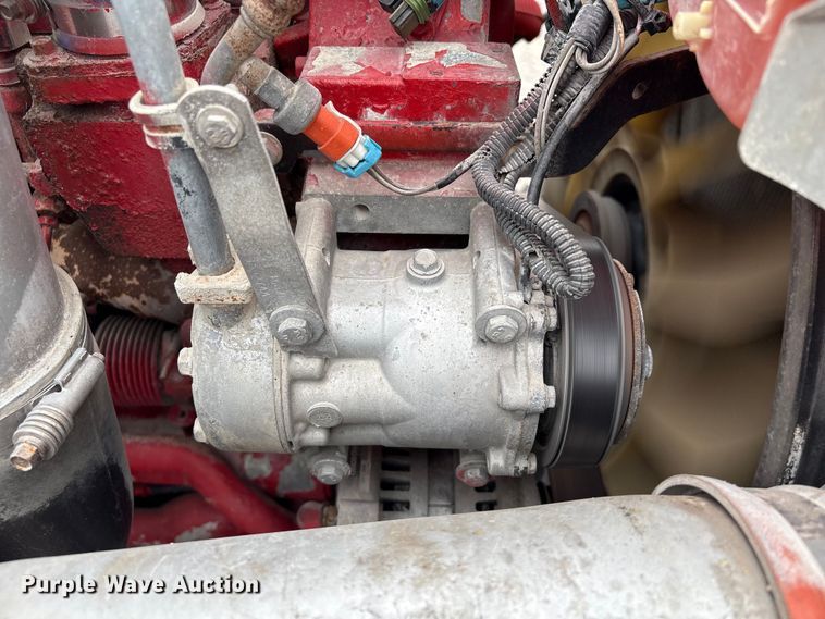 image for item EU7091 2012 Kenworth T800 semi truck