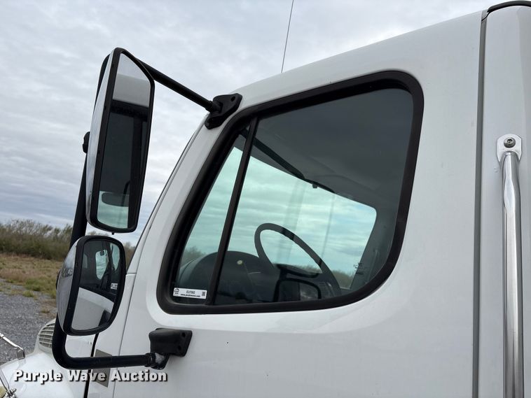 image for item EU7092 2016 Freightliner M2 side curtain box truck