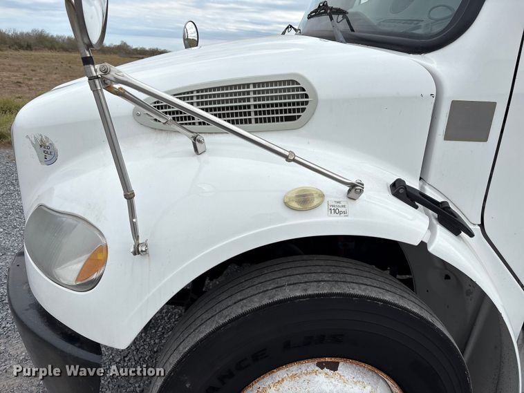 image for item EU7092 2016 Freightliner M2 side curtain box truck