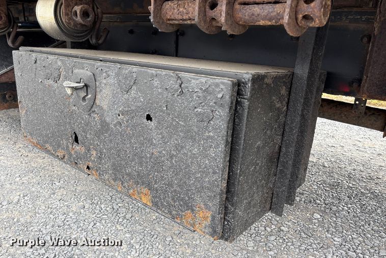 image for item EU7092 2016 Freightliner M2 side curtain box truck