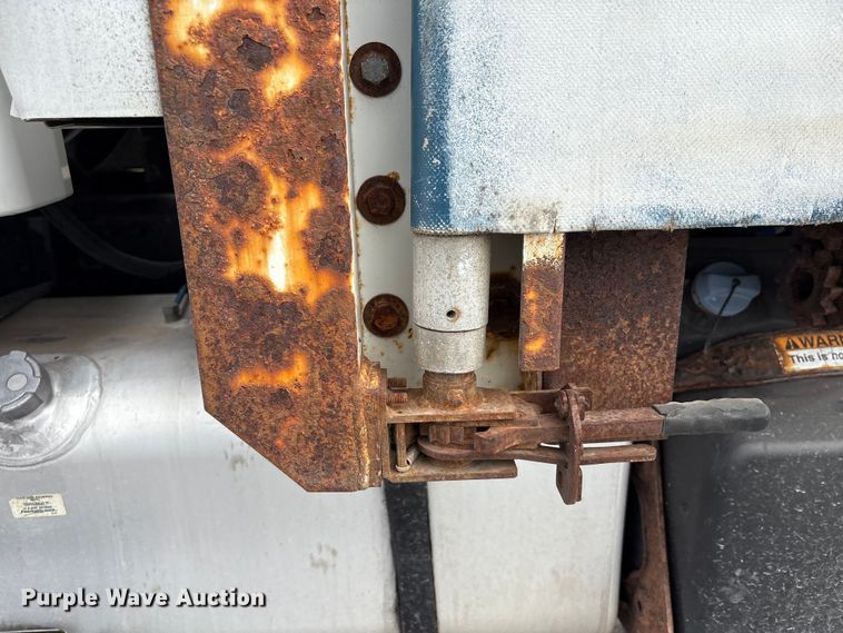 image for item EU7092 2016 Freightliner M2 side curtain box truck