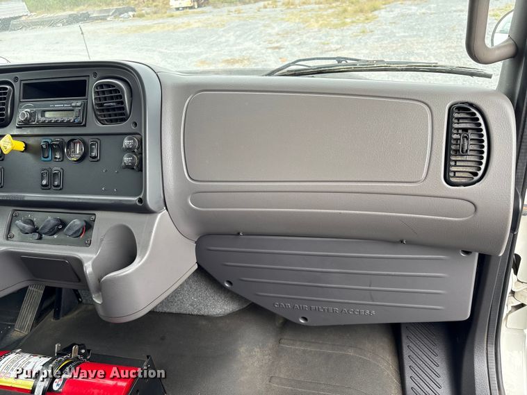 image for item EU7092 2016 Freightliner M2 side curtain box truck