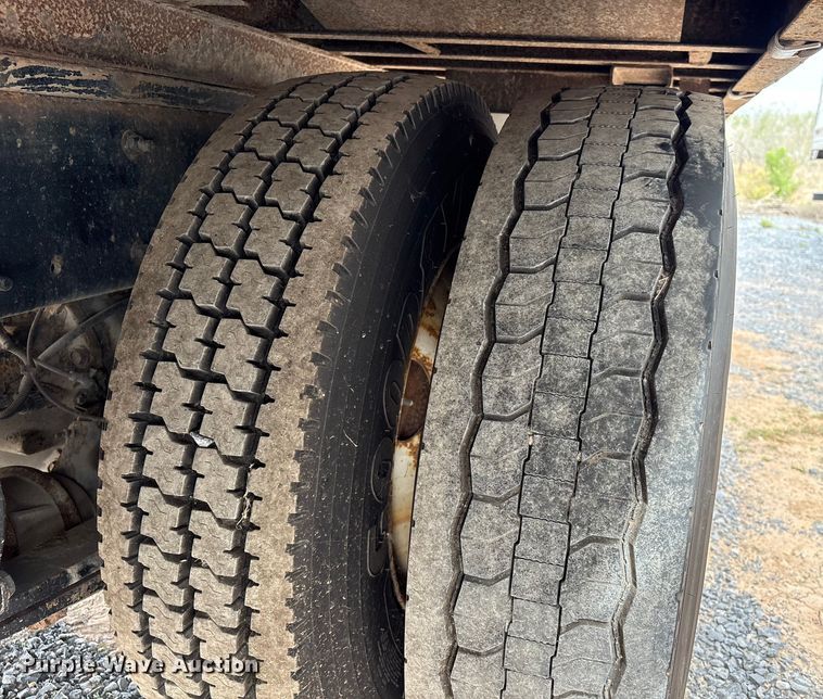 image for item EU7092 2016 Freightliner M2 side curtain box truck