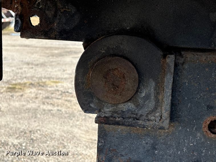 image for item EU7339 2000 Mack CH613 dump truck