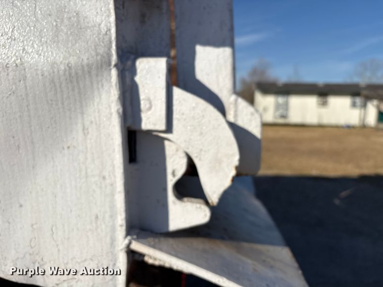 image for item EU7339 2000 Mack CH613 dump truck