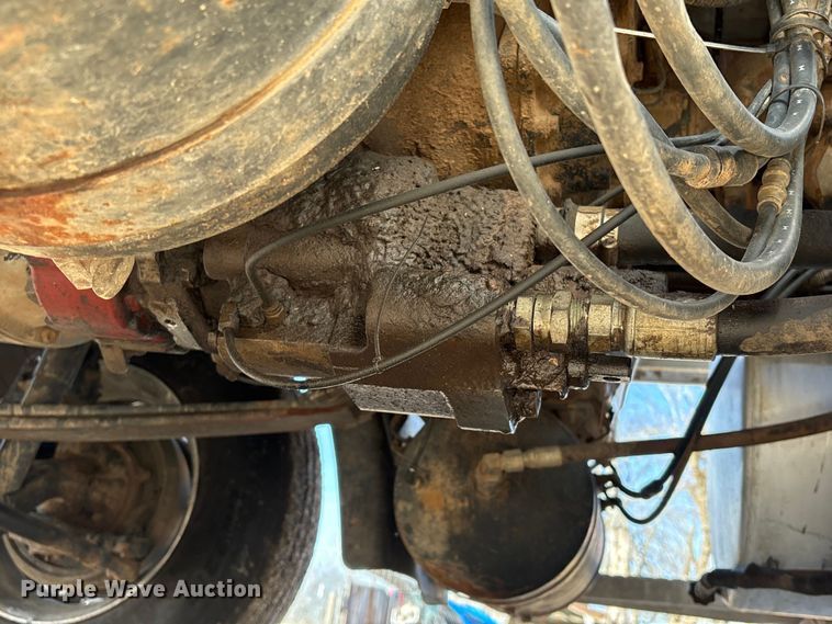 image for item EU7339 2000 Mack CH613 dump truck