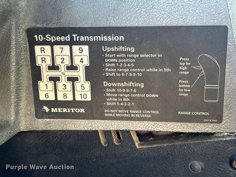 image for item EU7339 2000 Mack CH613 dump truck