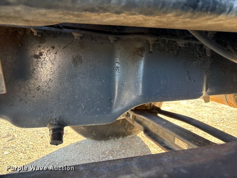 image for item EU7339 2000 Mack CH613 dump truck