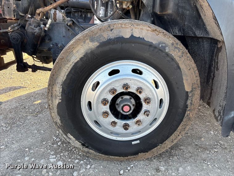 image for item EU7339 2000 Mack CH613 dump truck