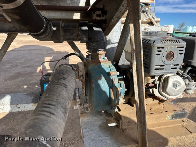 image for item FB0577 1979 Fruehauf TKPF2R6000 tank trailer