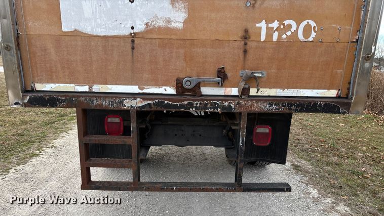 image for item FG0021 2005 Kenworth T300 box truck