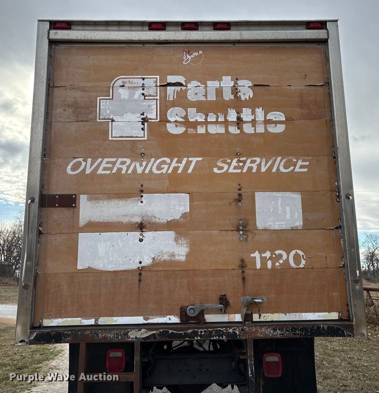 image for item FG0021 2005 Kenworth T300 box truck