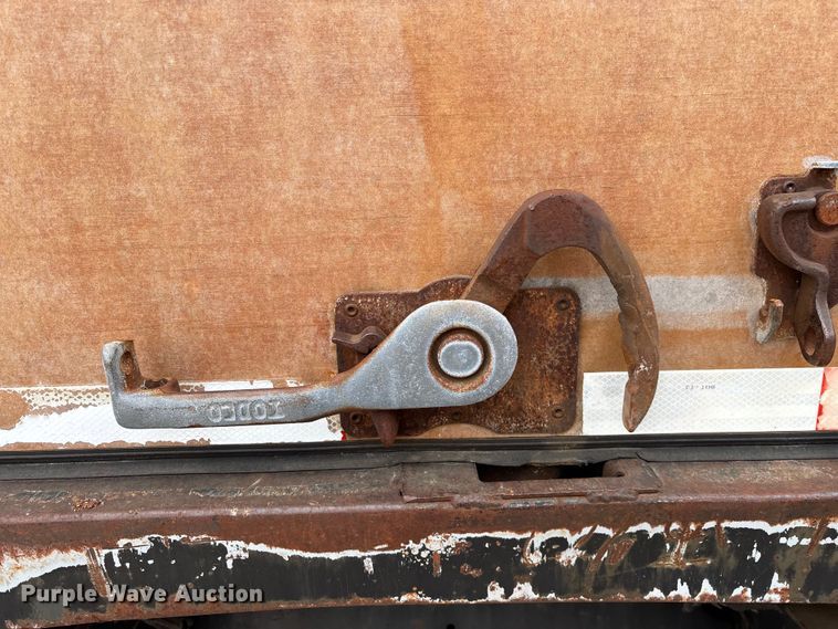 image for item FG0021 2005 Kenworth T300 box truck