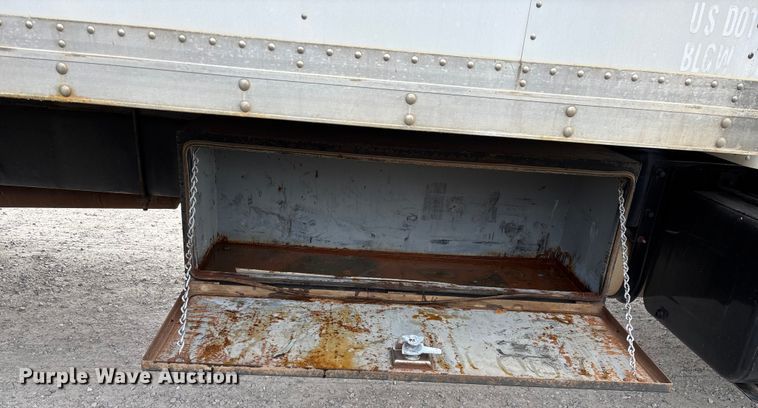 image for item FG0021 2005 Kenworth T300 box truck