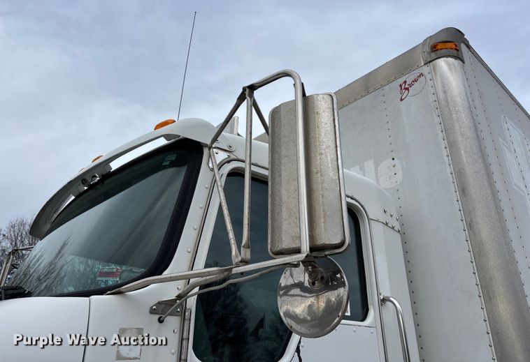 image for item FG0021 2005 Kenworth T300 box truck