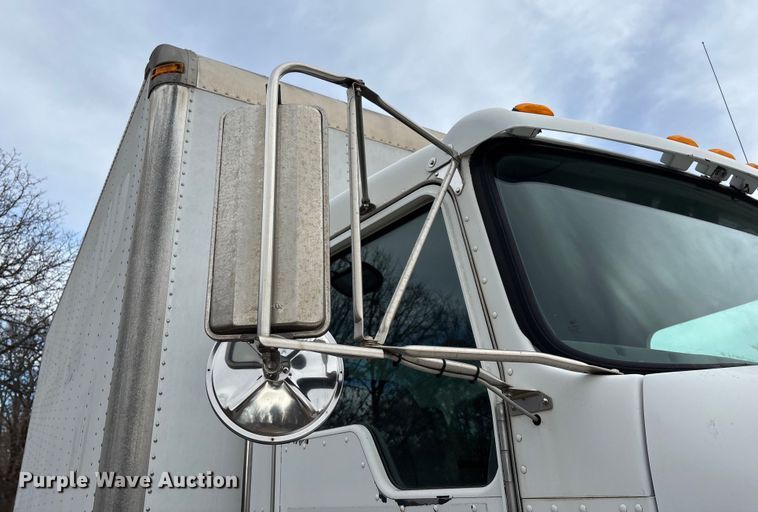 image for item FG0021 2005 Kenworth T300 box truck