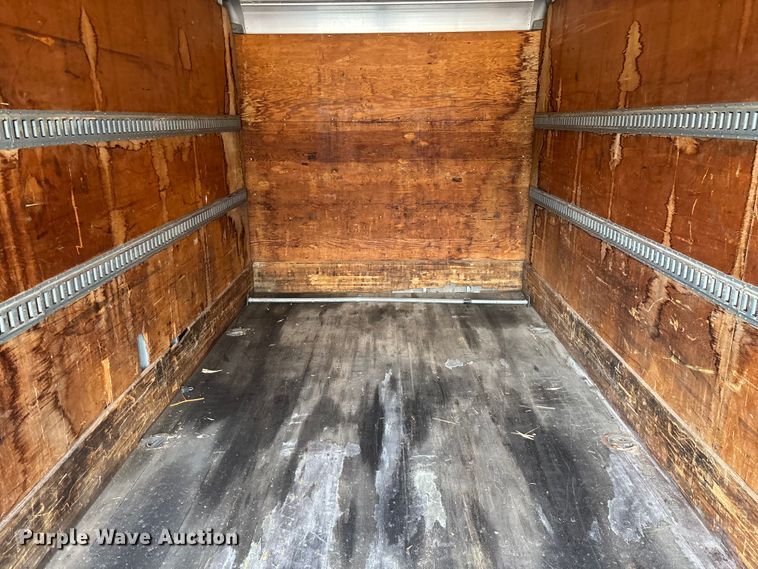 image for item FG0021 2005 Kenworth T300 box truck