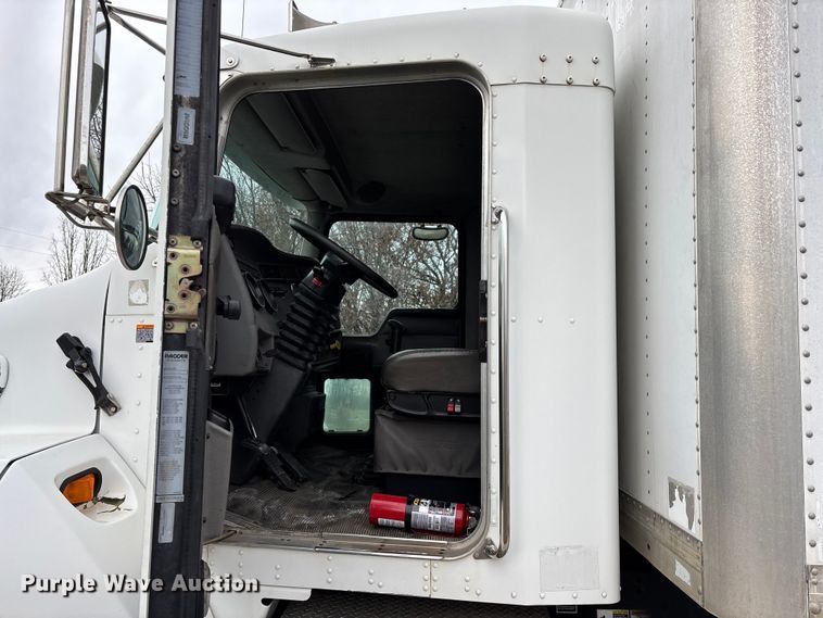 image for item FG0021 2005 Kenworth T300 box truck