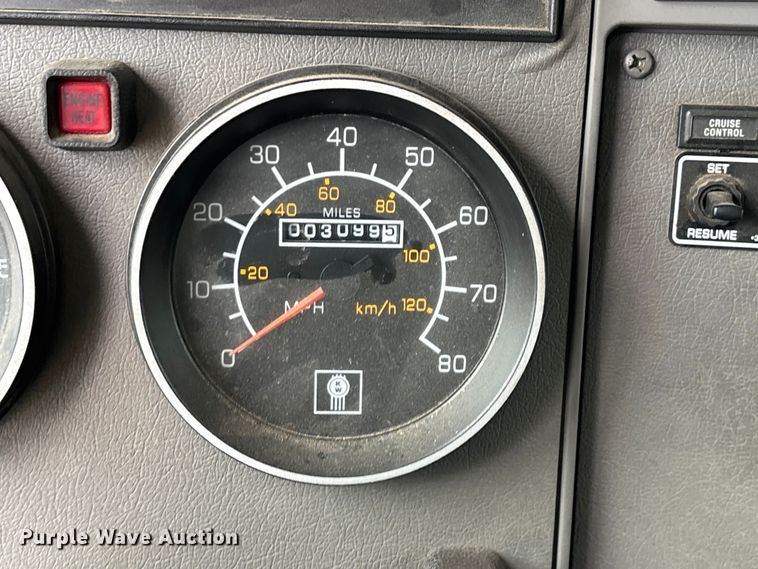 image for item FG0021 2005 Kenworth T300 box truck