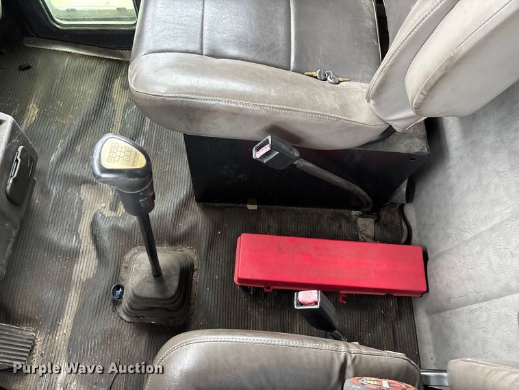 image for item FG0021 2005 Kenworth T300 box truck