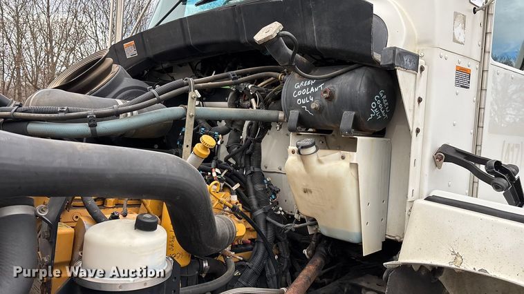 image for item FG0021 2005 Kenworth T300 box truck