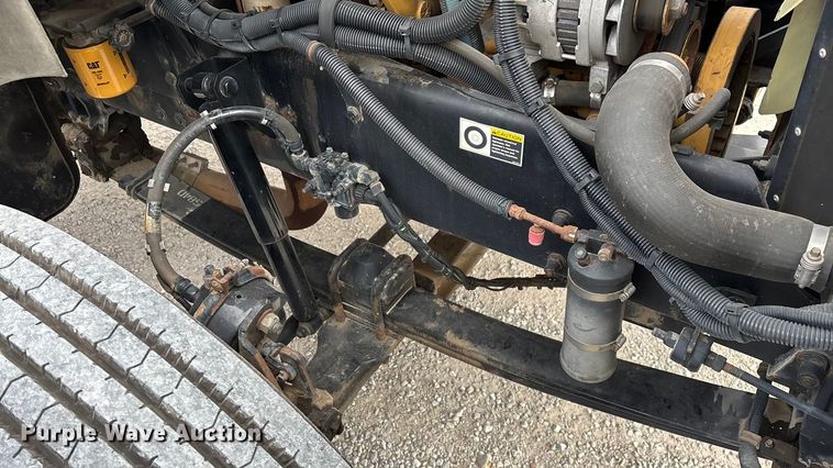 image for item FG0021 2005 Kenworth T300 box truck