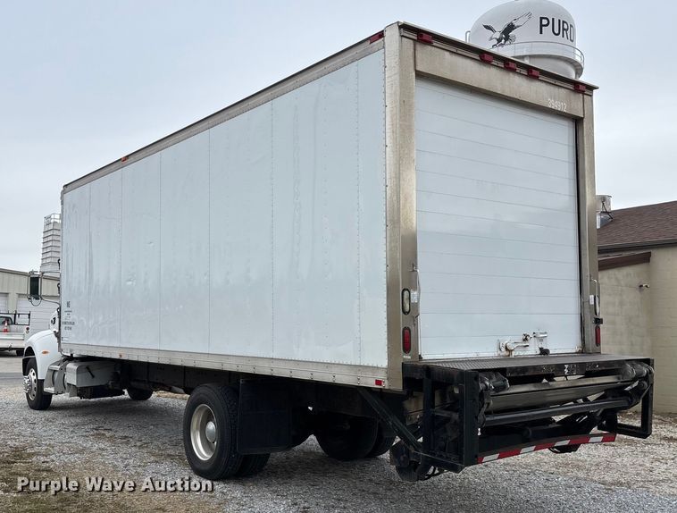 image for item FG0026 2007 Peterbilt PB335 refrigerated truck
