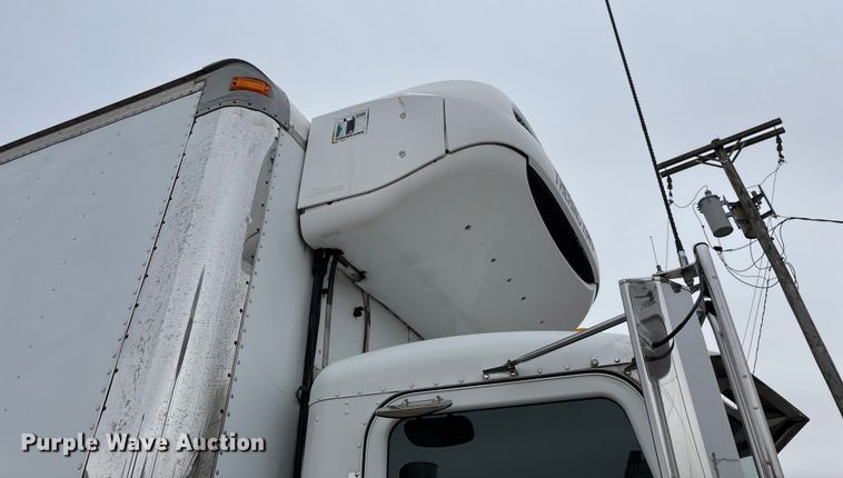 image for item FG0026 2007 Peterbilt PB335 refrigerated truck