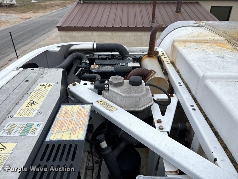 image for item FG0026 2007 Peterbilt PB335 refrigerated truck