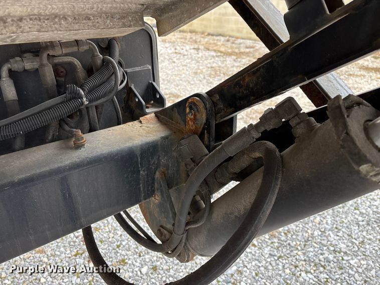 image for item FG0026 2007 Peterbilt PB335 refrigerated truck