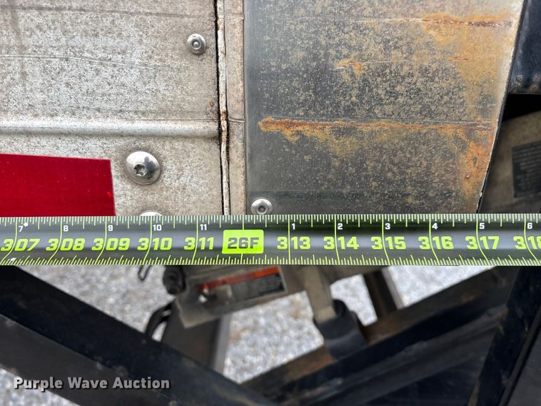 image for item FG0026 2007 Peterbilt PB335 refrigerated truck