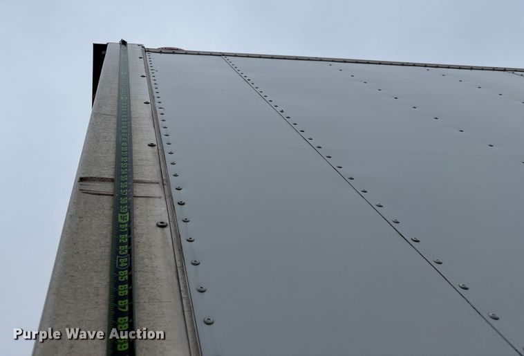 image for item FG0026 2007 Peterbilt PB335 refrigerated truck