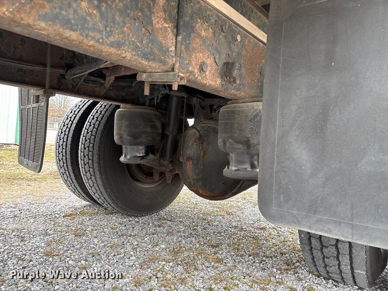 image for item FG0026 2007 Peterbilt PB335 refrigerated truck