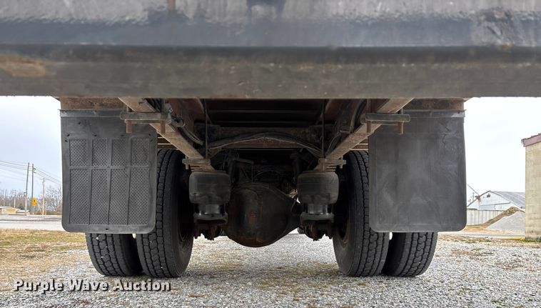 image for item FG0026 2007 Peterbilt PB335 refrigerated truck