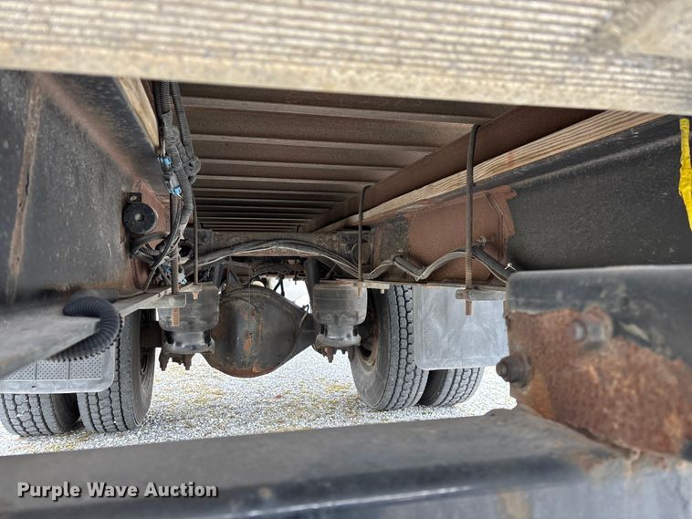 image for item FG0026 2007 Peterbilt PB335 refrigerated truck