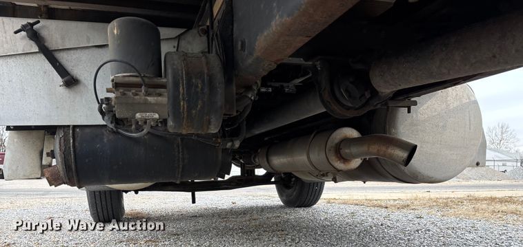 image for item FG0026 2007 Peterbilt PB335 refrigerated truck