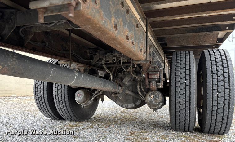 image for item FG0026 2007 Peterbilt PB335 refrigerated truck