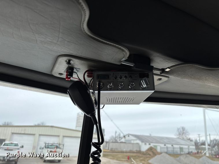 image for item FG0026 2007 Peterbilt PB335 refrigerated truck