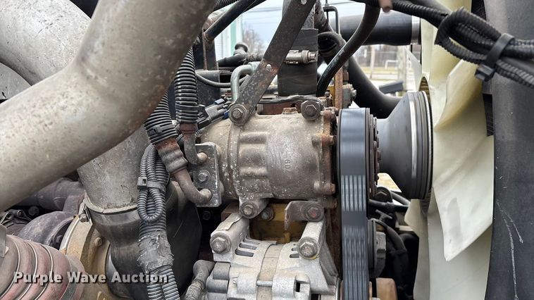 image for item FG0026 2007 Peterbilt PB335 refrigerated truck