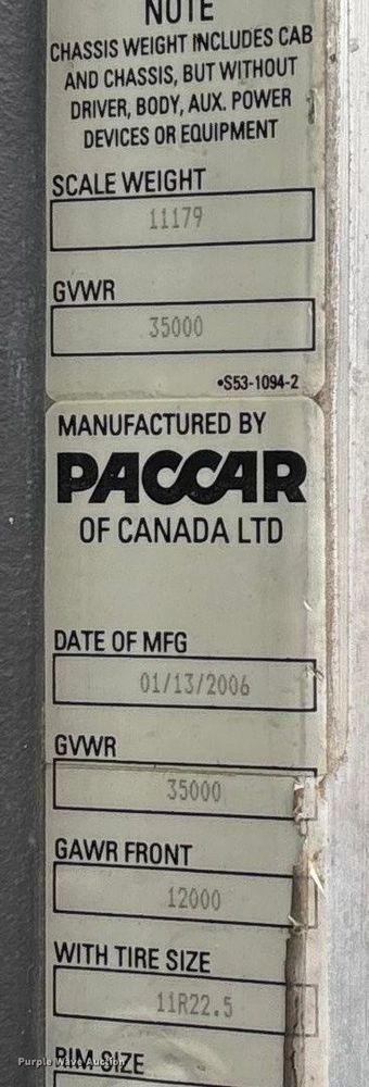 image for item FG0026 2007 Peterbilt PB335 refrigerated truck