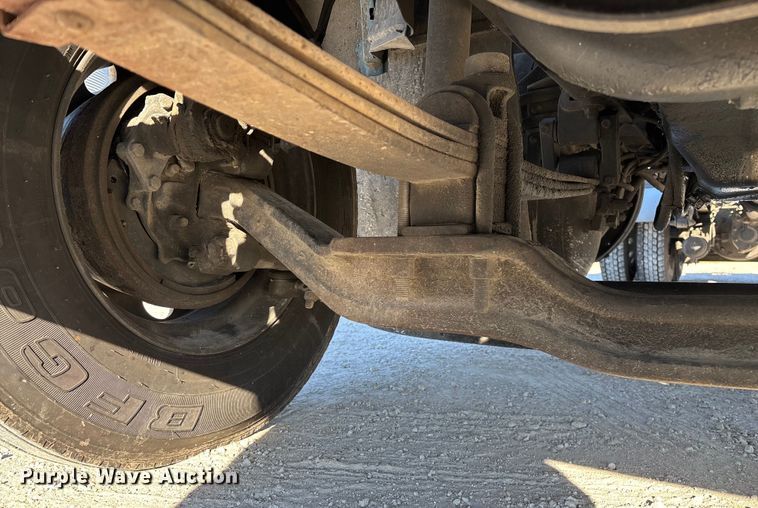 image for item FG0028 1999 Mack CH600 semi truck