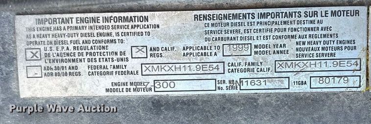 image for item FG0028 1999 Mack CH600 semi truck