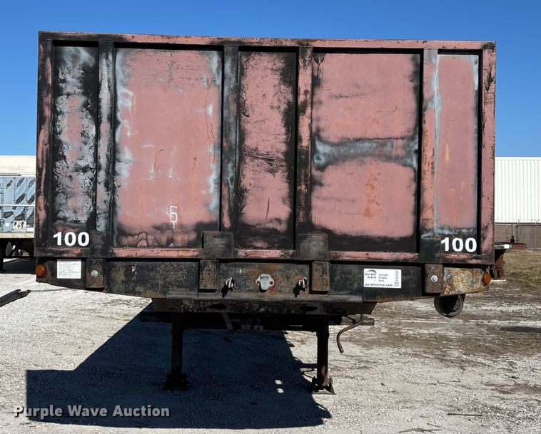 image for item FG0029 1997 Fontaine LFTW-6-8048WSAWK flatbed trailer