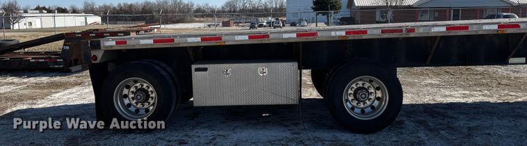 image for item FG0029 1997 Fontaine LFTW-6-8048WSAWK flatbed trailer
